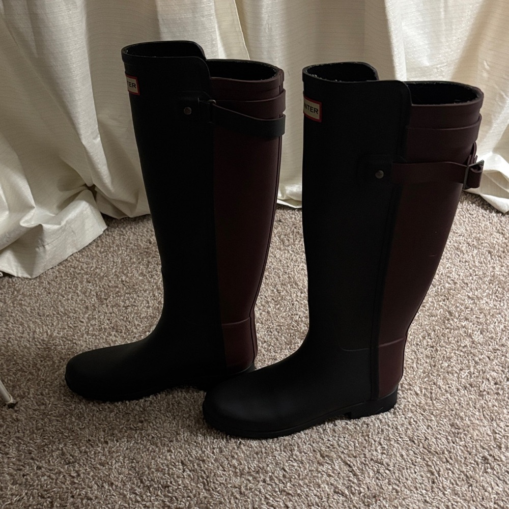 Hunter Black Tall Rain Boots - Picture 3 of 8